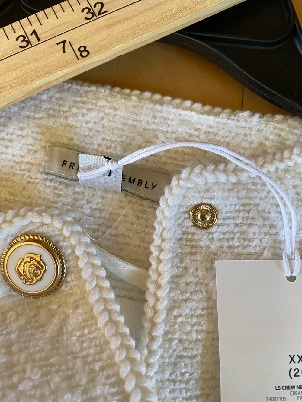 Free Assembly Elegant White Bouclé Button-Front Jacket - Picture 9 of 10